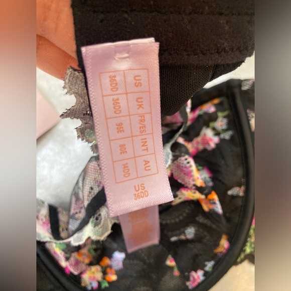 COPY - Savage Not Sorry Unlined Lace Balconette Bra Size 36DD - Picture 9 of 11